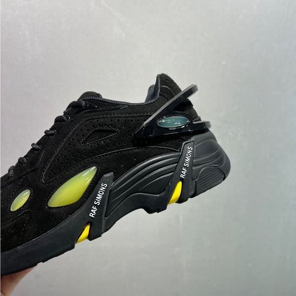 RAF SIMONS  cylon 21 runner sneakers in black - Picture 2 of 4